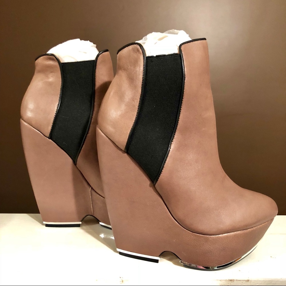 NIB LAMB Diva Platform Bootie